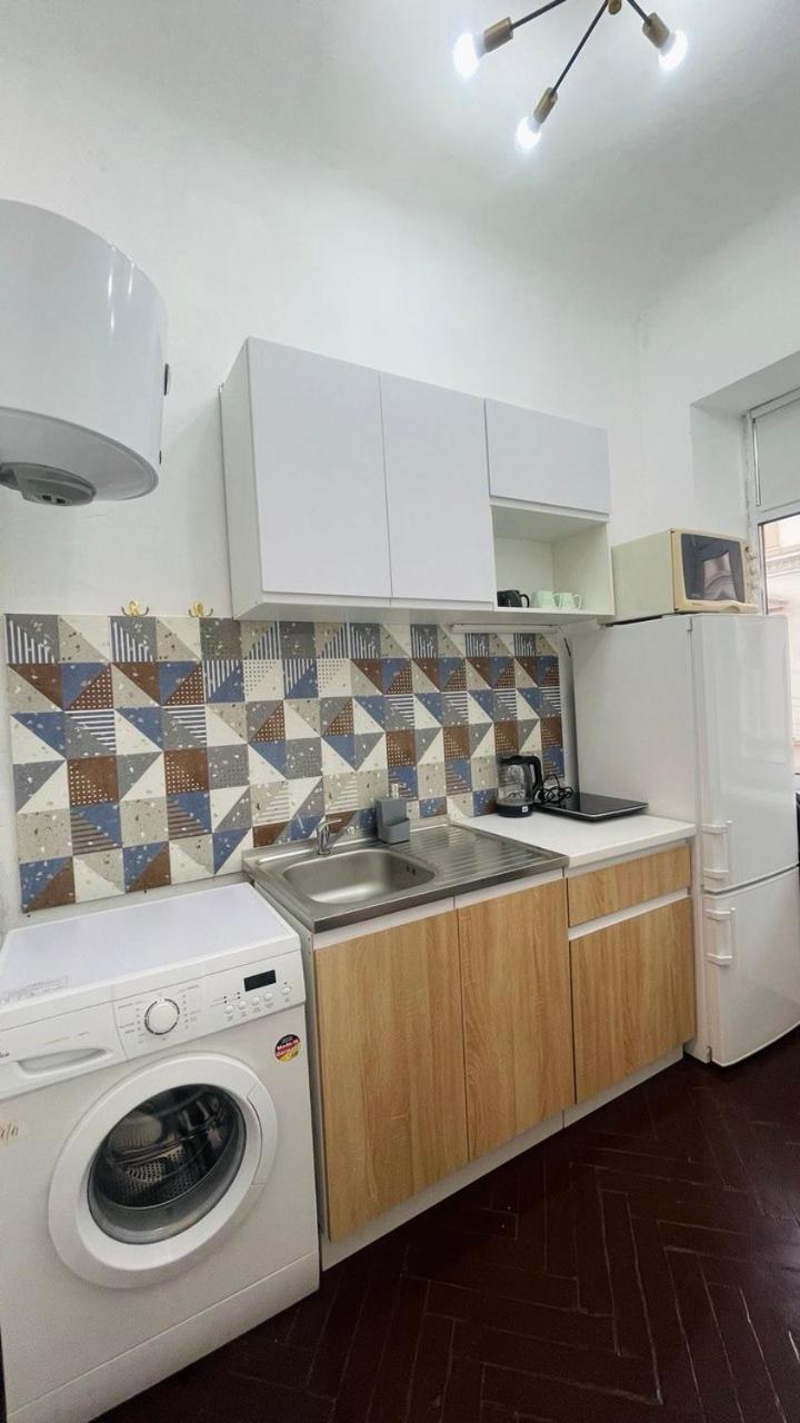 смарт-квартира з кондиціонером в самому центрі міста Apartment