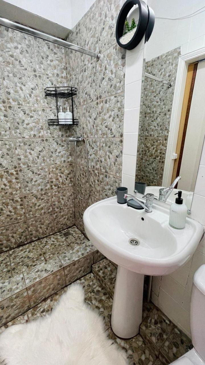 Apartment смарт-квартира з кондиціонером в самому центрі міста Chernivtsi